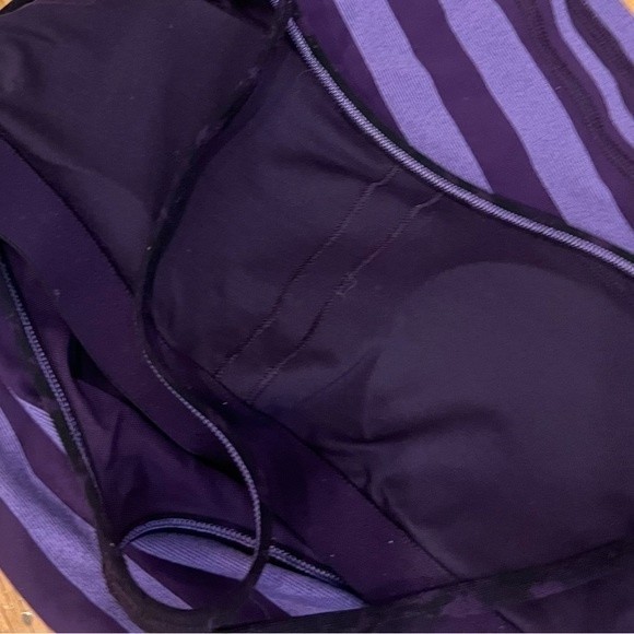 LULULEMON Tank Power Y Racerback tank PURPLE STRIPED ATHLETIC Yoga size 6 - Picture 5 of 6
